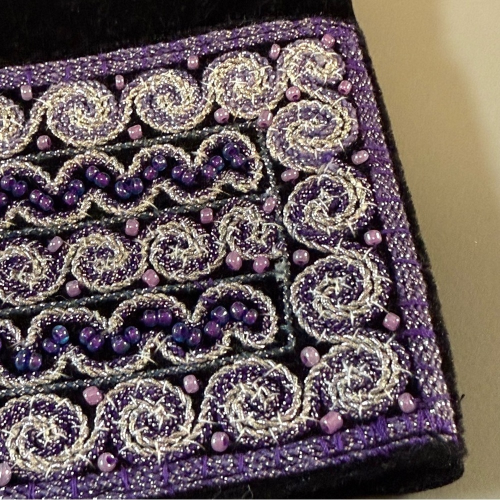 Beautiful Handmade Beaded Pouch - Picture 3 of 5